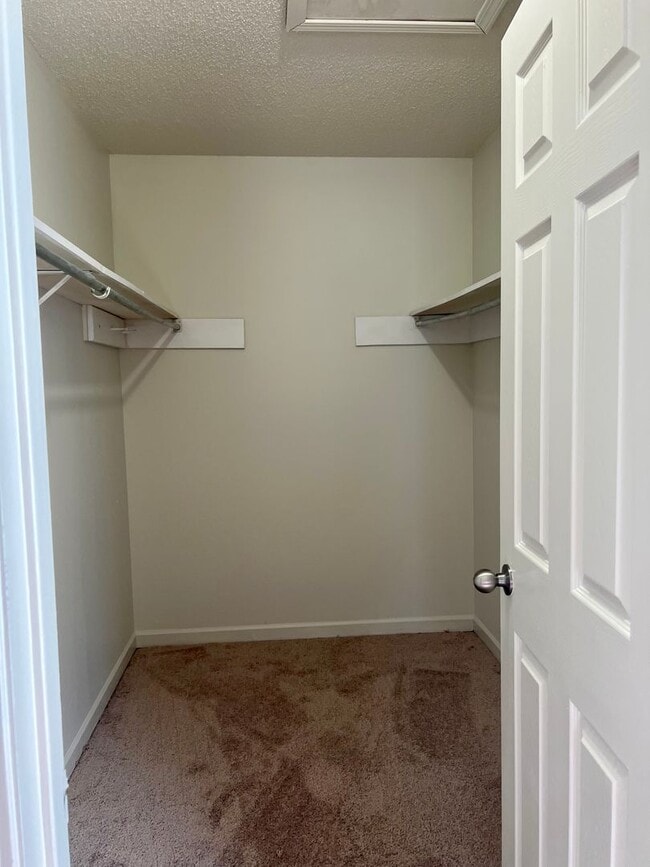 Photo - Spacious 2 BR with great location near LSU and downtown Baton Rouge