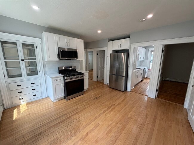 Building Photo - 72 Everard St Unit 2