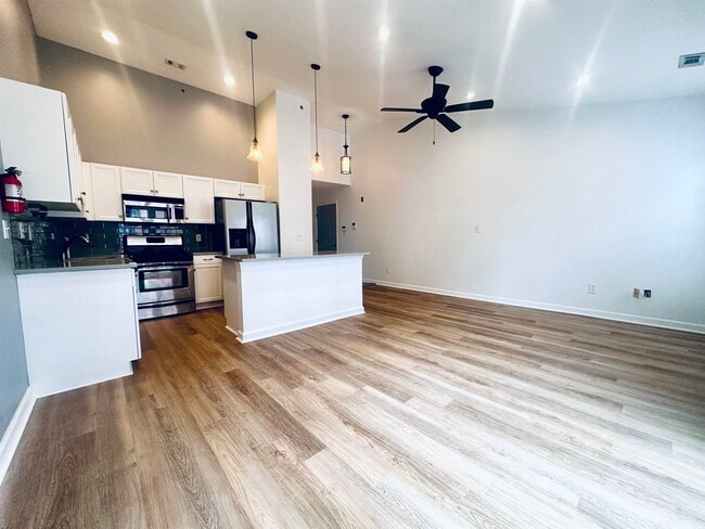 Photo - 5 Soho Dr Unidad 111