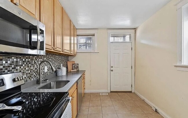 Photo - 761 Syracuse Ave Unit 761-3 Syracuse