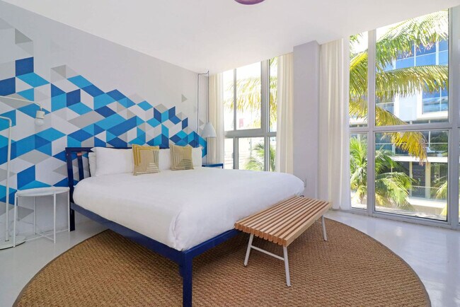 Photo - 250 Collins Ave Unit ID1272096P