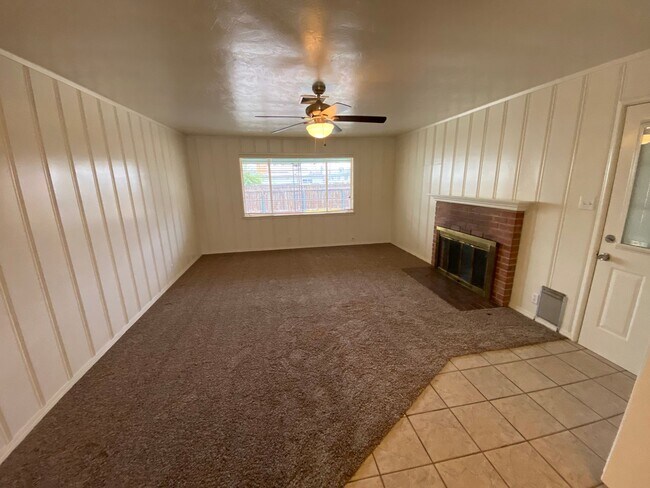 Photo - Home in Tulare for Rent!