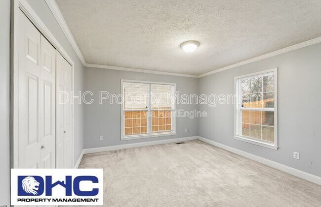Photo - 1352 Elizabeth Ln