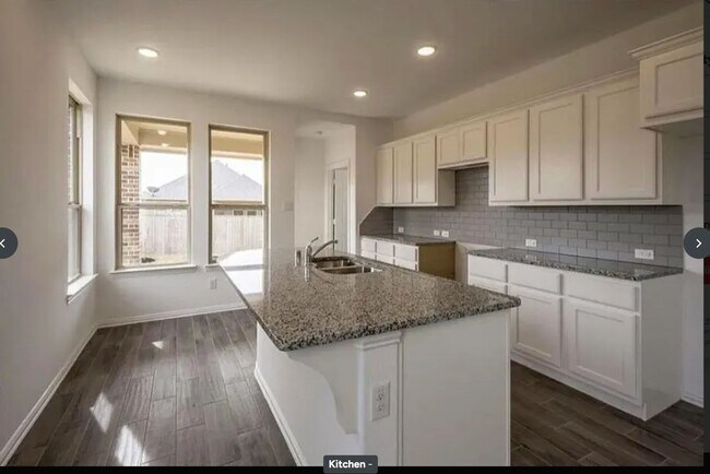 Photo - 137 Emory Birch