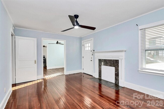 Photo - 1105 Brookhurst Dr