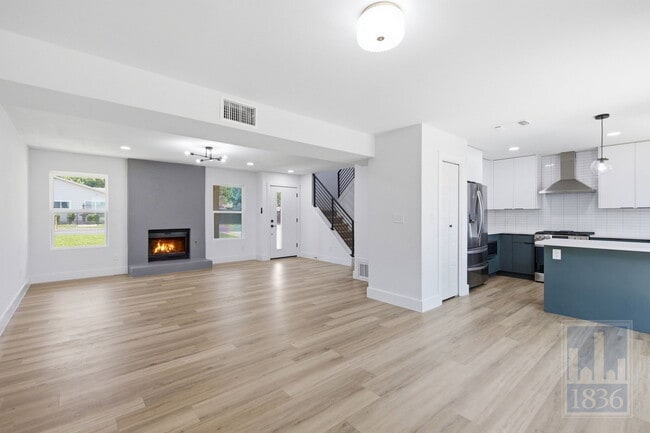 Photo - 3610 Alexandria Dr