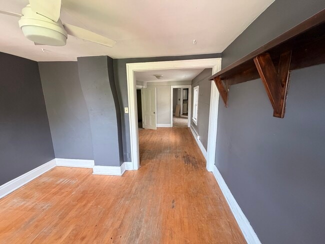 Floor - 1608 N Franklin Pl. Unit Upper