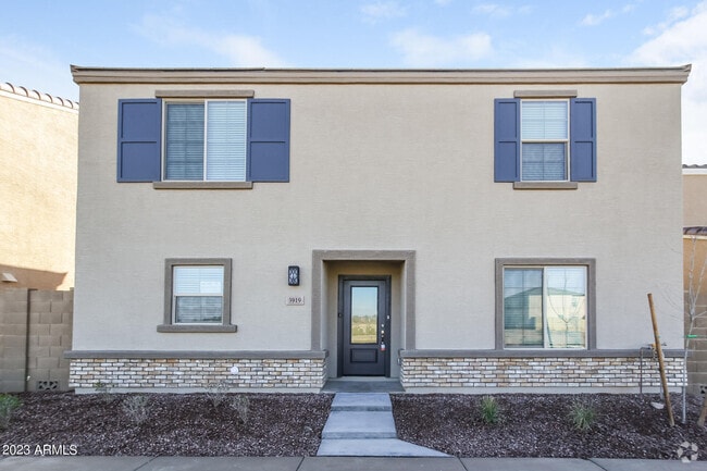 Building Photo - 3919 S 82nd Dr Rental