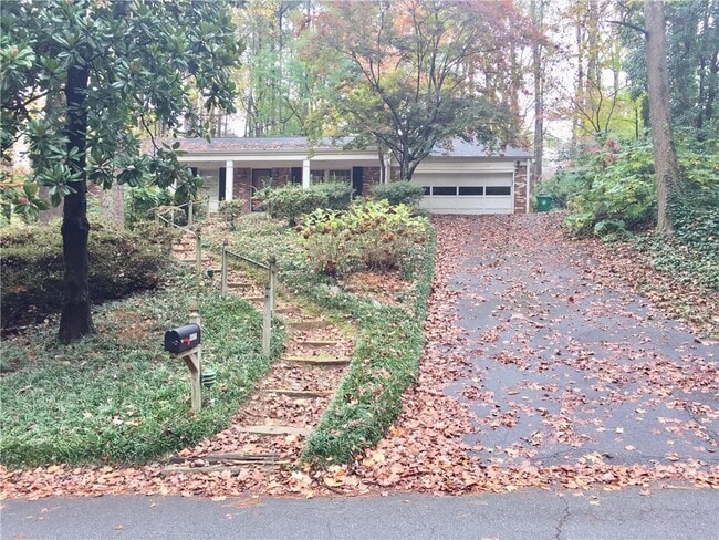 Photo - 4625 Kings Down Rd