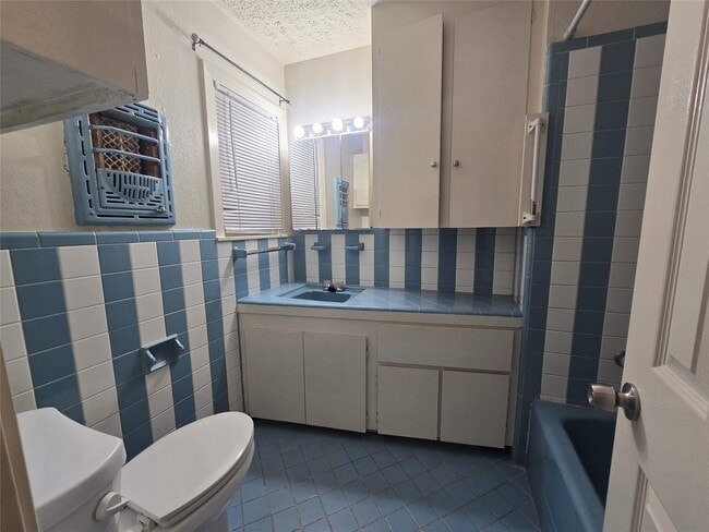 Photo - 6717 Fairway Dr