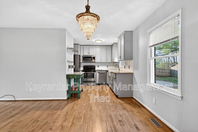 Photo - 2312 Bonnie Ln