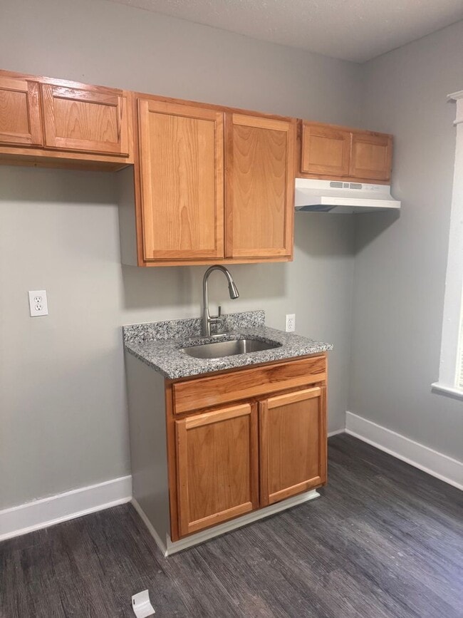 Photo - 1724 W Ormsby Ave Unit 1724 W. Ormsby Ave #4