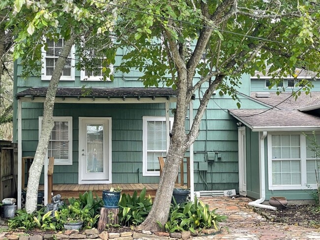 Building Photo - 114 Colorado Ave