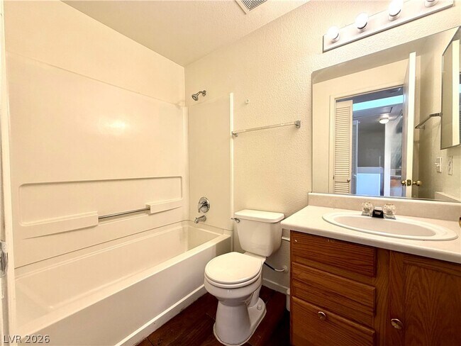 Photo - 2500 Sierra Bello Ave