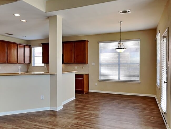 Photo - 2526 Deer Forest Dr