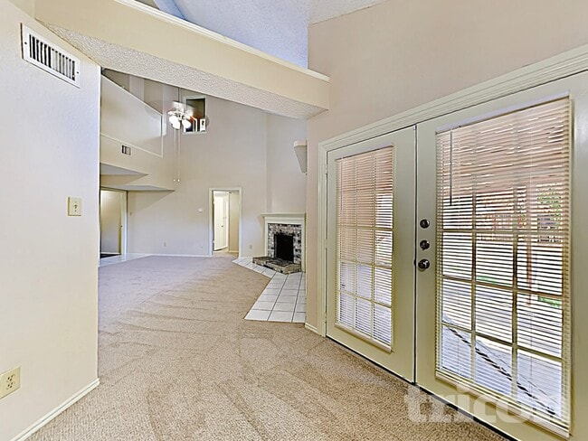 Photo - 1304 Farley Dr