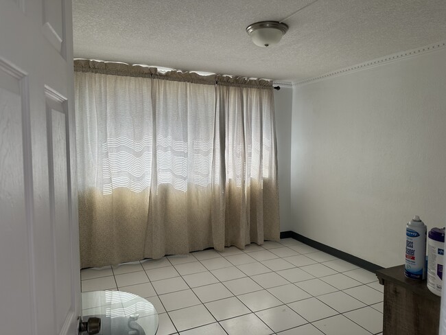 Photo - 200 SW 51st Pl Unit Efficiency