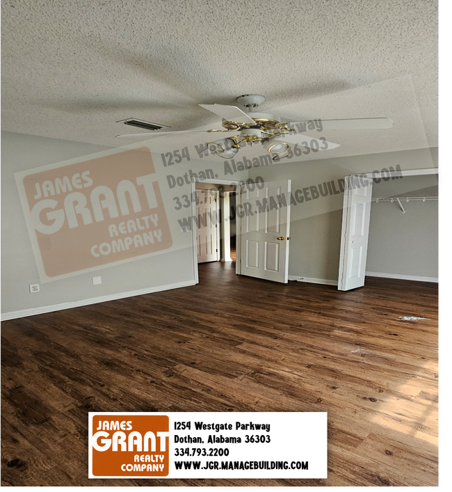 Photo - 258 Melrose Ln