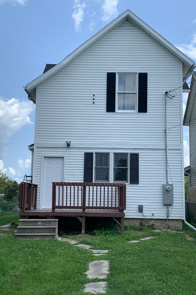 Photo - Large 4 bedroom student housing