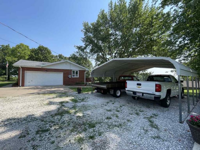 Photo - 250 Rosedale Rd