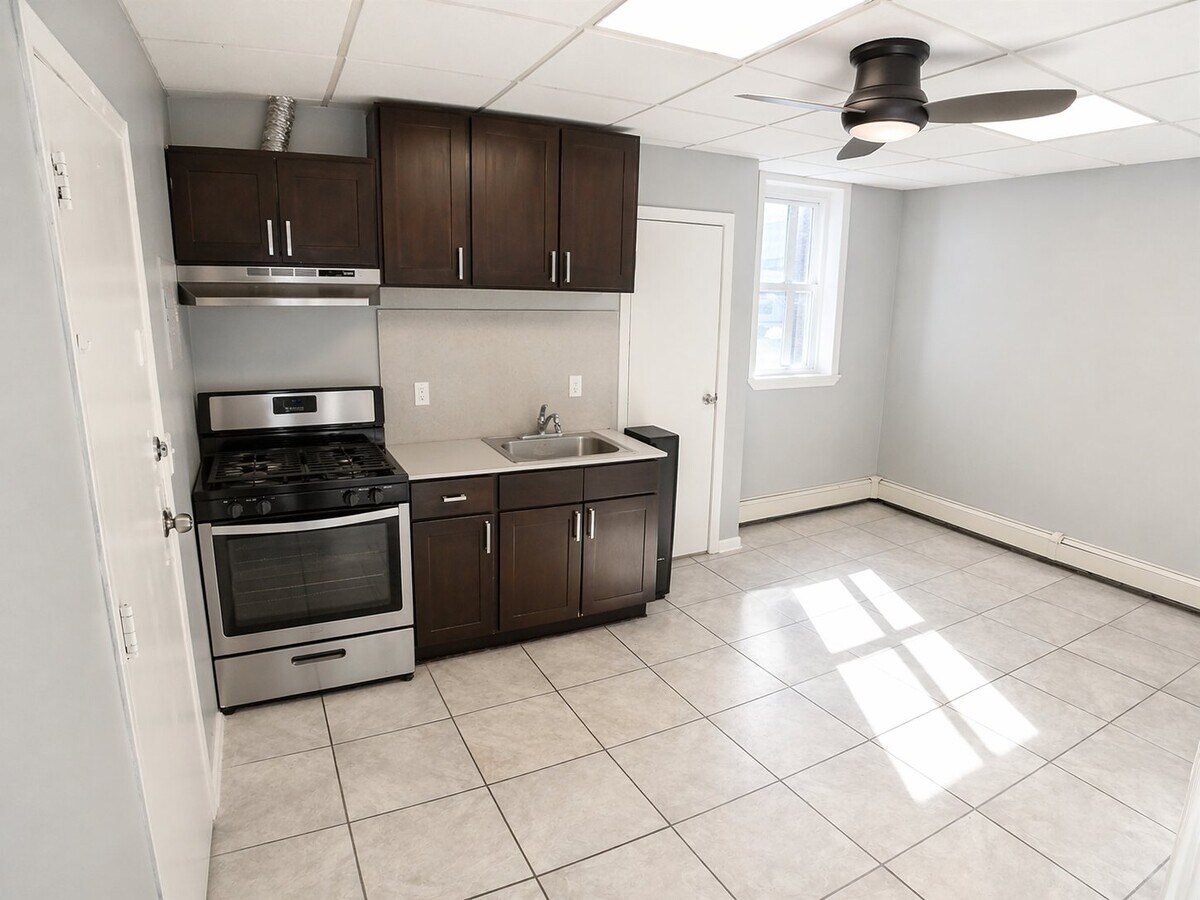 Photo - 587 N 6th St Unit 2A