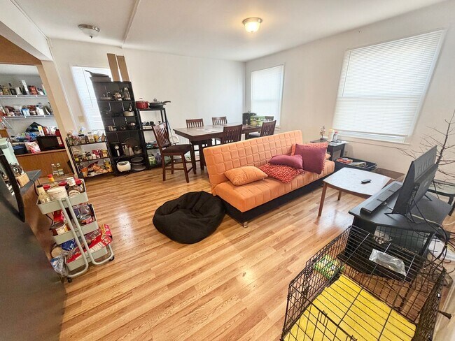 Photo - 40 Colchester Ave Unit 1