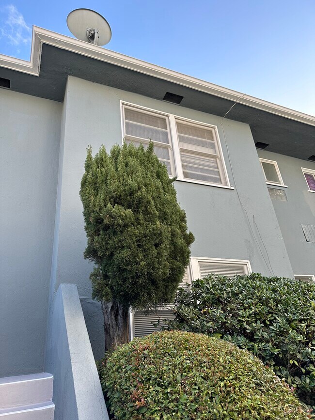 Photo - 1851 S Beverly Glen Blvd