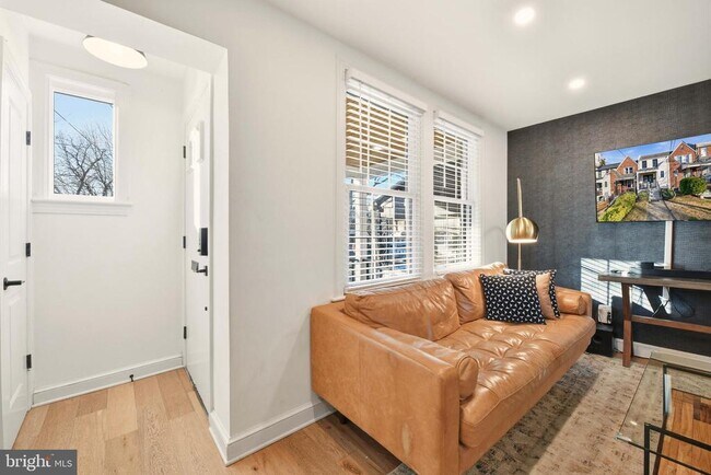 Photo - 5113 4th St NW