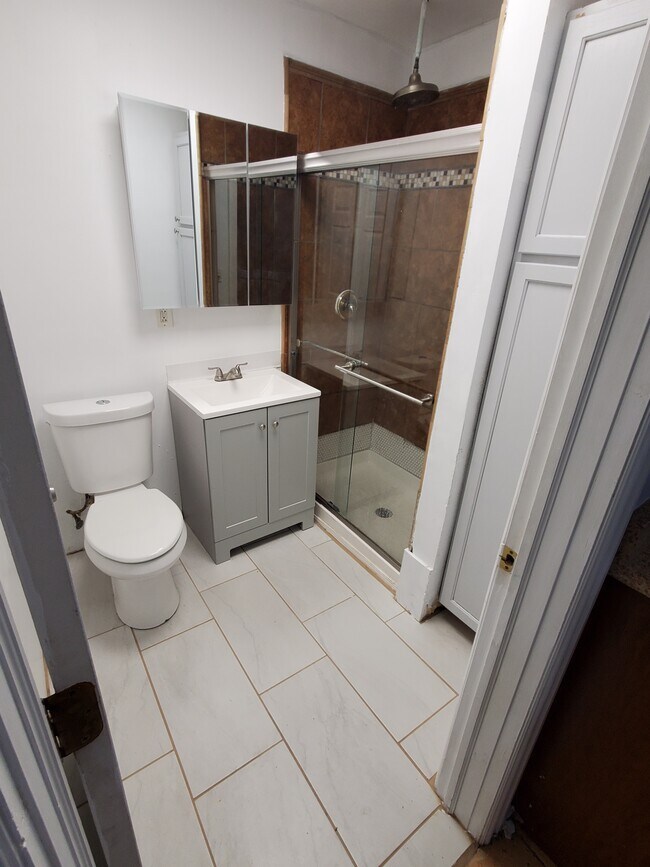 Photo - 3405 S Ashland Ave Unit 1-F