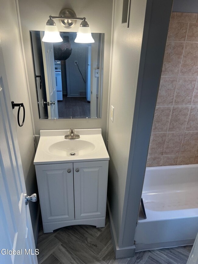 Photo - 9 Edward St Unit A