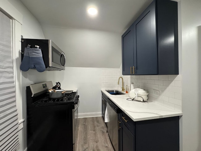 Photo - 3111 N Clifton Ave Unit 3