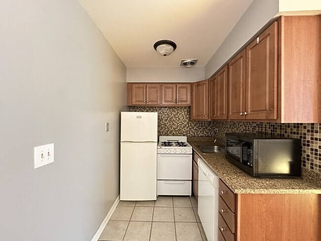 Photo - 5820 N Sheridan Rd Unit 603