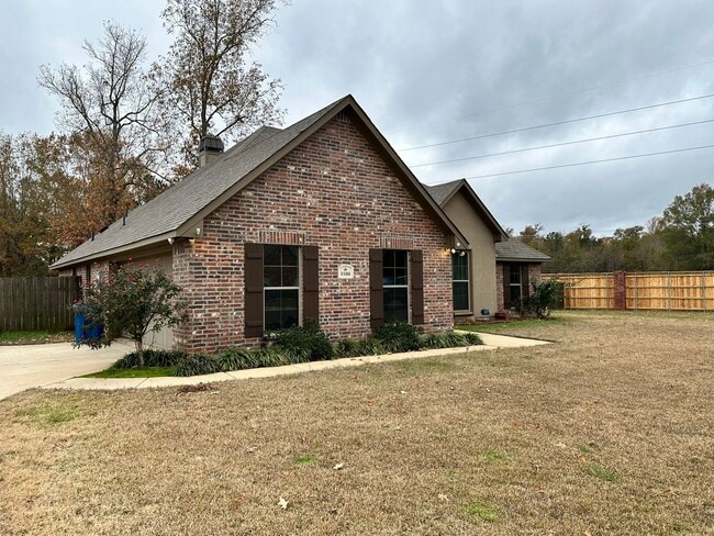 Photo - Large lot in Haughton... Close to I-20