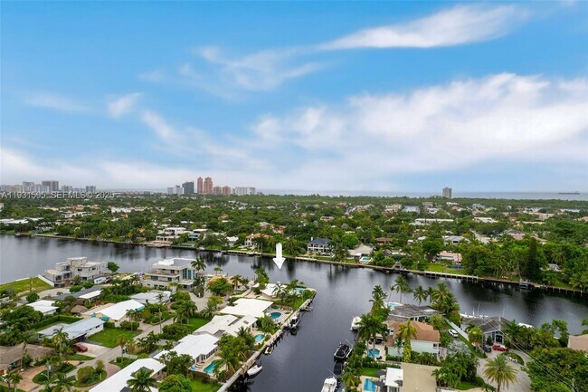 Photo - 2130 NE 15th St