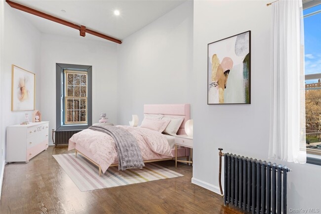 Photo - 2610 Third Ave