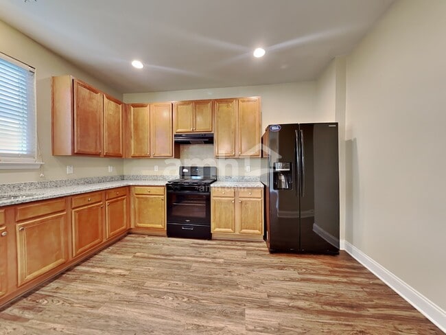 Photo - 8811 Shadowglen Dr