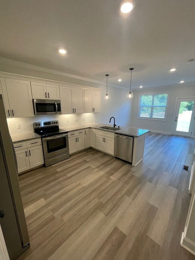 Photo - Townhome For Rent