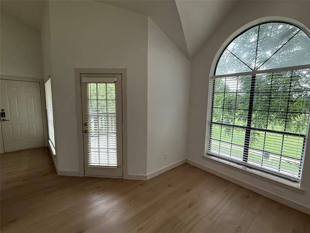 Photo - 230 E 5th St Unit 303