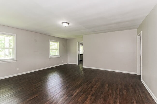 Photo - 1116 Hayes Rd