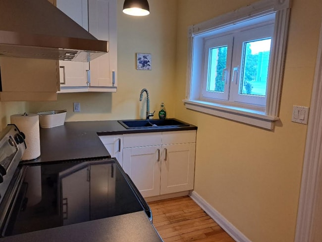 Photo - 141 James St E Unité 1B