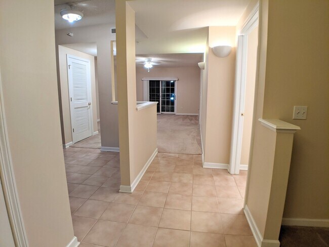 Photo - 601 W Rand Rd Unidad 215