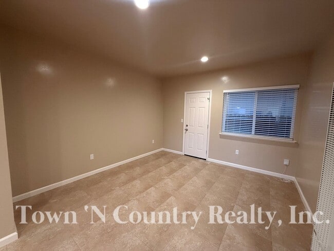 Photo - 613 Archer St Unidad 613  B