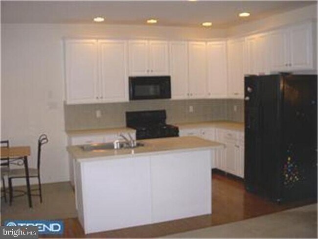 Photo - 150 Fringetree Dr