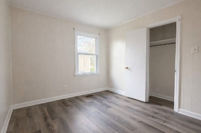 Photo - 1205 Broadus Ave SE
