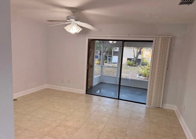 Photo - 3904 Brigadoon Cir