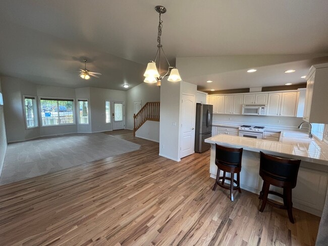 Photo - 3111 NE Dennis Ct