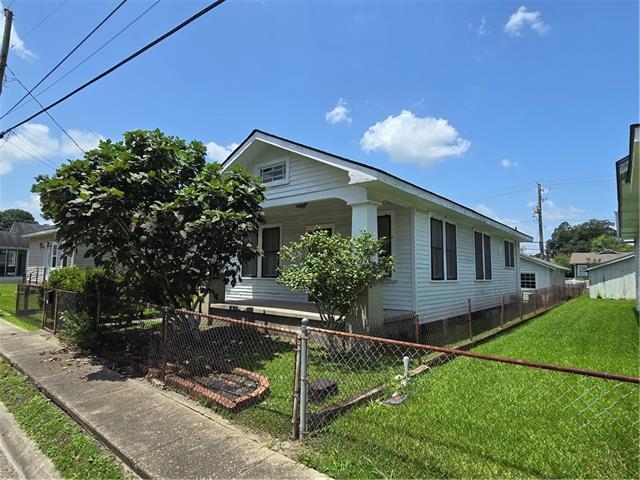 349 St Charles St