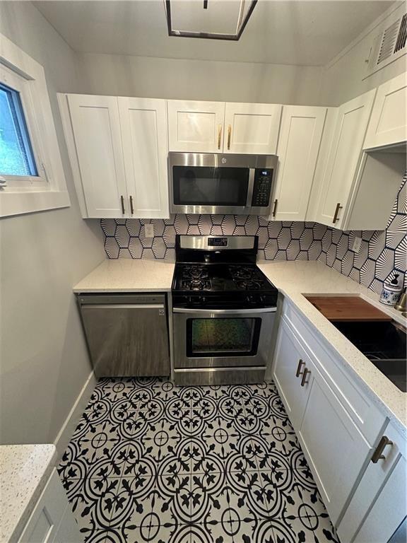 Photo - 100 Biscayne Dr NW