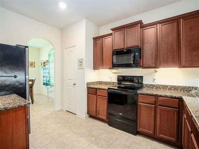 Photo - 220 Elm Patch Dr