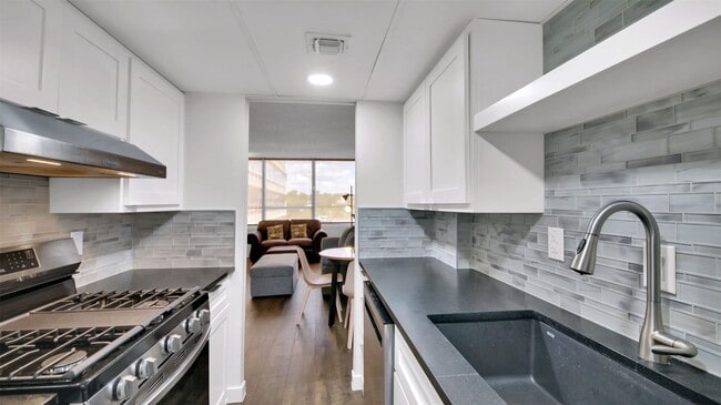 Photo - 1800 Lavaca St